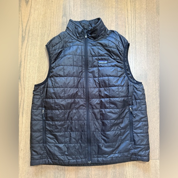 Men's Patagonia Nano Puff Quilted Vest-Black-Size Large
